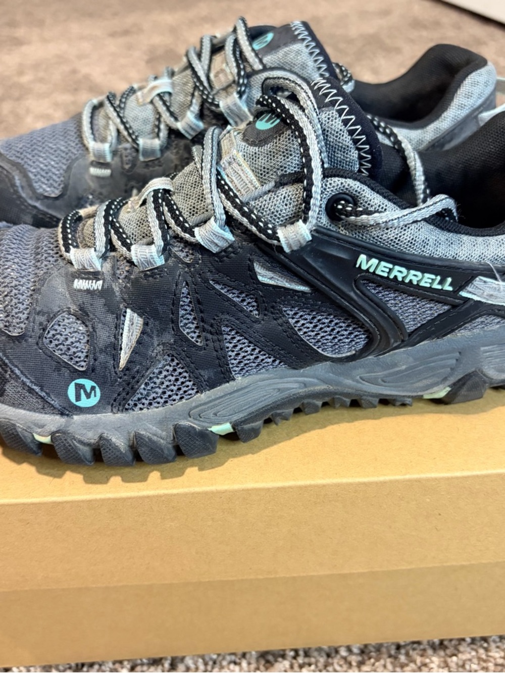 Merrell Blaze Aero  Women's Gray and Teal Trail hiking Shoes size 8.5